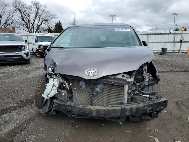 5TDKK3DC8FS611585 - 2015 TOYOTA SIENNA LE GRAY photo 5