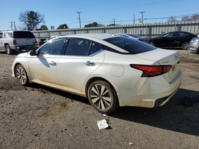 1N4BL4DV9KN308549 - 2019 NISSAN ALTIMA SV WHITE photo 2