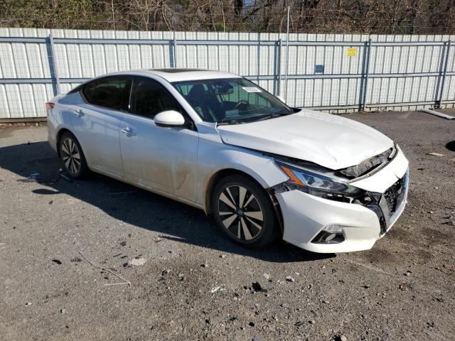 1N4BL4DV9KN308549 - 2019 NISSAN ALTIMA SV WHITE photo 4