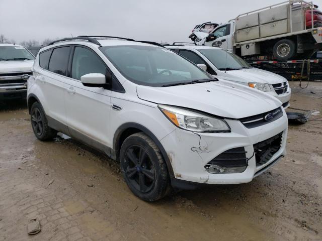 1FMCU9G94EUE24352 - 2014 FORD ESCAPE SE WHITE photo 4