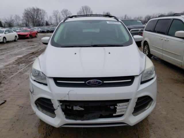 1FMCU9G94EUE24352 - 2014 FORD ESCAPE SE WHITE photo 5