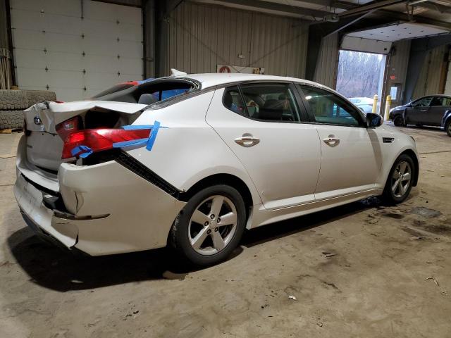 KNAGM4A71F5664242 - 2015 KIA OPTIMA LX WHITE photo 3