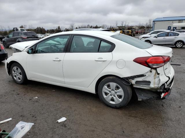 3KPFK4A70HE057759 - 2017 KIA FORTE LX WHITE photo 2