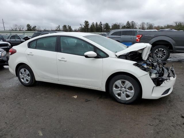 3KPFK4A70HE057759 - 2017 KIA FORTE LX WHITE photo 4