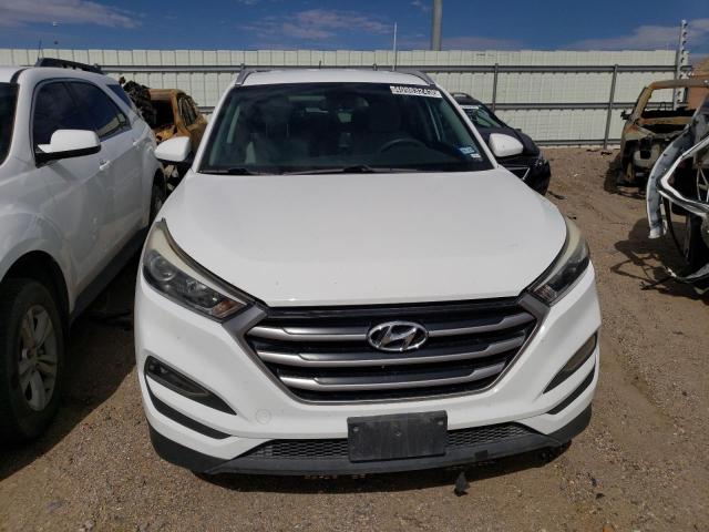 KM8J33A47HU467043 - 2017 HYUNDAI TUCSON LIMITED WHITE photo 5