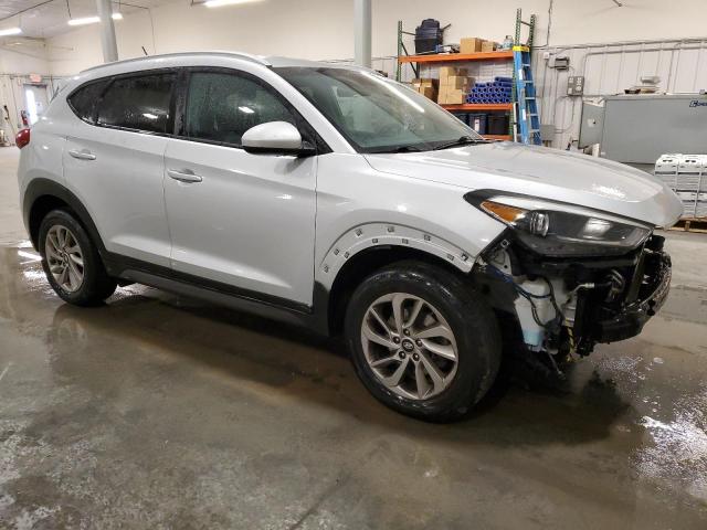 KM8J3CA49GU113622 - 2016 HYUNDAI TUCSON LIMITED SILVER photo 4