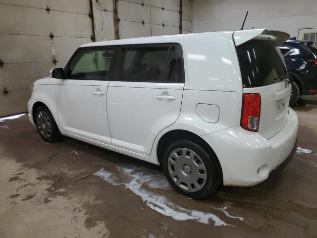 JTLZE4FE0EJ061907 - 2014 TOYOTA SCION XB WHITE photo 2