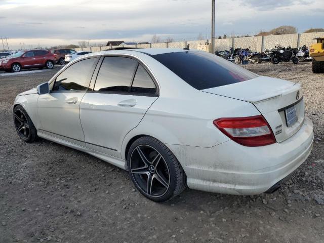 WDDGF5EB6AR088656 - 2010 MERCEDES-BENZ C 300 WHITE photo 2