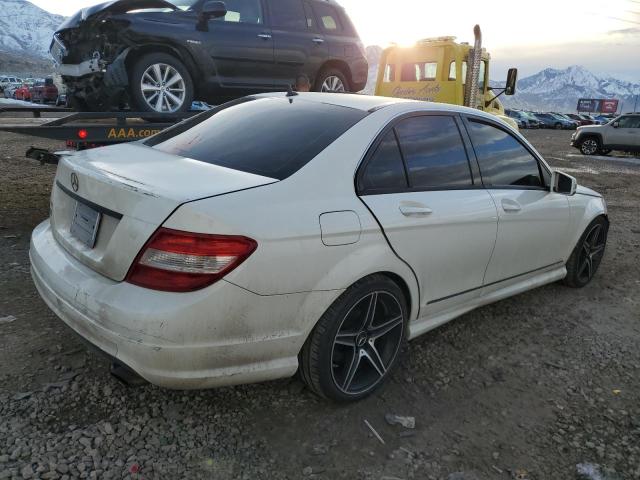 WDDGF5EB6AR088656 - 2010 MERCEDES-BENZ C 300 WHITE photo 3