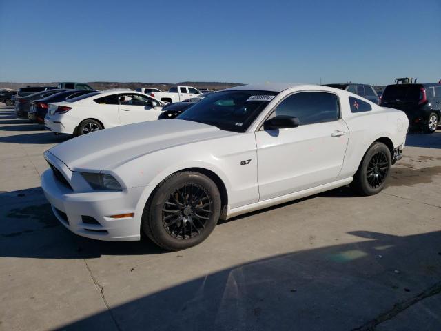 1ZVBP8AM1E5299333 - 2014 FORD MUSTANG WHITE photo 1