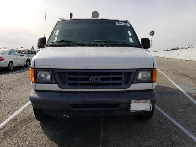 1FTRE14W06HA70590 - 2006 FORD ECONOLINE E150 VAN WHITE photo 5