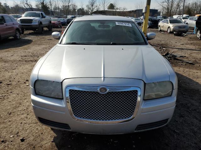 2C3LA43R77H852299 - 2007 CHRYSLER 300 SILVER photo 5