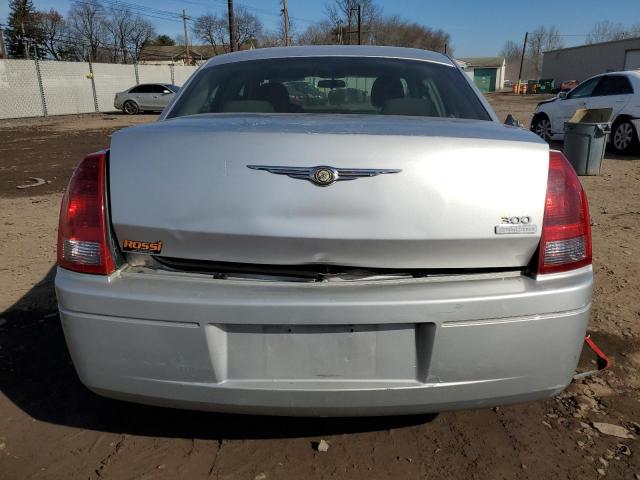 2C3LA43R77H852299 - 2007 CHRYSLER 300 SILVER photo 6