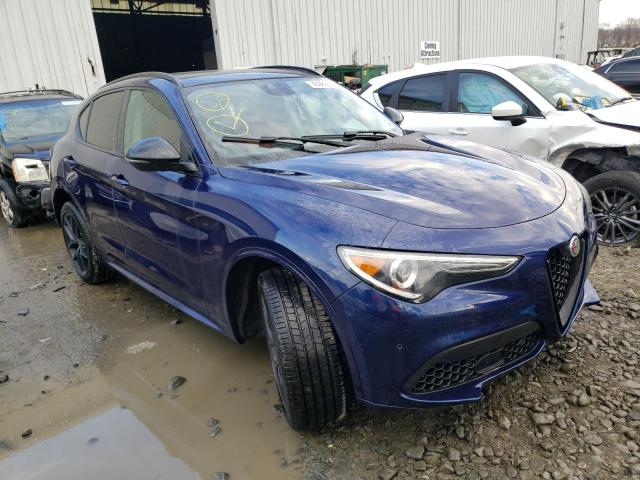 ZASPAKBN4M7C98833 - 2021 ALFA ROMEO STELVIO TI Синий фото 4