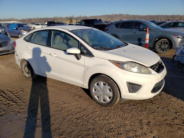 3FADP4AJ7DM142818 - 2013 FORD FIESTA S WHITE photo 4