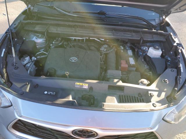 5TDHZRBH0MS122456 - 2021 TOYOTA HIGHLANDER XLE GRAY photo 11