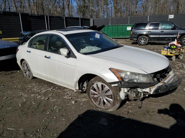 1HGCP3F82CA005840 - 2012 HONDA ACCORD EXL WHITE photo 4