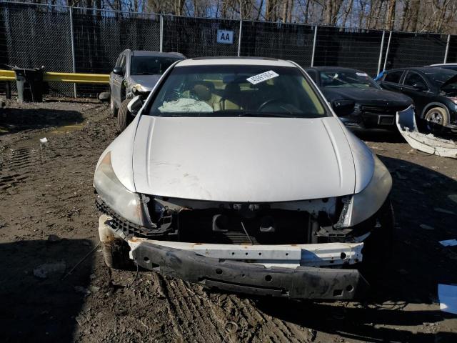 1HGCP3F82CA005840 - 2012 HONDA ACCORD EXL WHITE photo 5