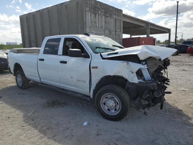 3C6UR5HJ6NG318748 - 2022 RAM 2500 TRADESMAN WHITE photo 4