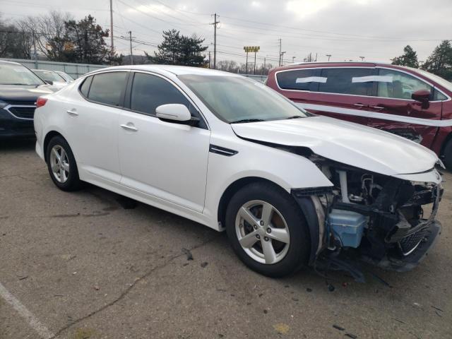 KNAGM4A78F5549928 - 2015 KIA OPTIMA LX WHITE photo 4