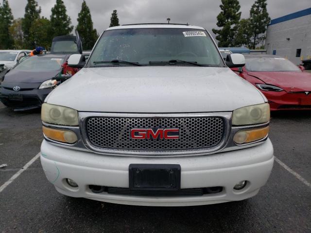 1GKEK63UX2J186634 - 2002 GMC DENALI WHITE photo 5