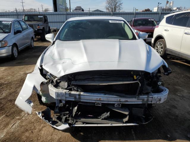 3FA6P0CD0KR260332 - 2019 FORD FUSION SEL WHITE photo 5