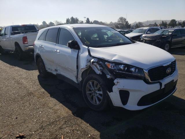 5XYPG4A56LG619714 - 2020 KIA SORENTO S WHITE photo 4