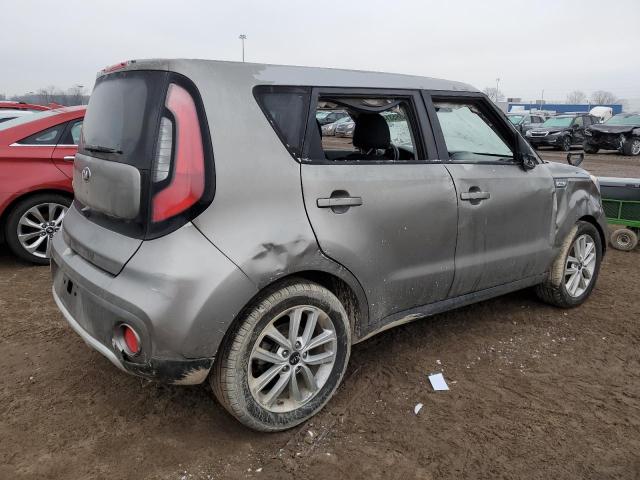 KNDJP3A55J7624302 - 2018 KIA SOUL + GRAY photo 3