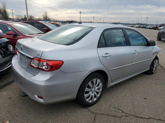 2T1BU4EE5CC858678 - 2012 TOYOTA COROLLA BASE SILVER photo 3