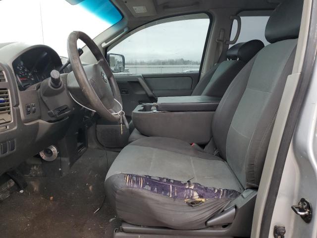 1N6AA07A94N587806 - 2004 NISSAN TITAN XE SILVER photo 7