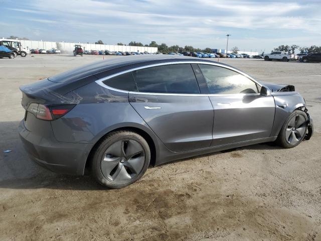 5YJ3E1EAXLF796719 - 2020 TESLA MODEL 3 GRAY photo 3