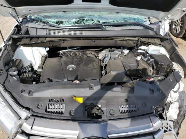 5TDBZRFH6KS983444 - 2019 TOYOTA HIGHLANDER LE WHITE photo 11