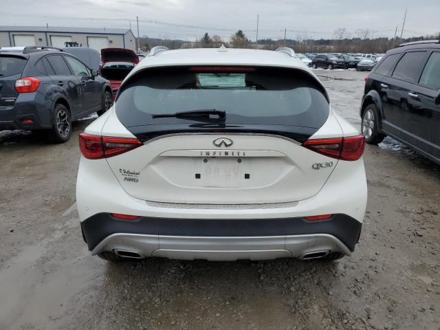 SJKCH5CR0JA054730 - 2018 INFINITI QX30 BASE WHITE photo 6