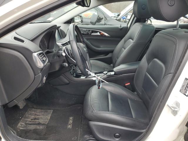 SJKCH5CR0JA054730 - 2018 INFINITI QX30 BASE WHITE photo 7