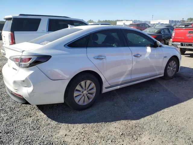 KMHE24L13HA045818 - 2017 HYUNDAI SONATA HYBRID WHITE photo 3