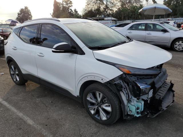 1G1FY6S01N4103925 - 2022 CHEVROLET BOLT EUV LT WHITE photo 4