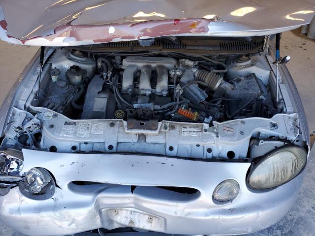 1FAFP53S1WA169968 - 1998 FORD TAURUS SE COMFORT SILVER photo 11