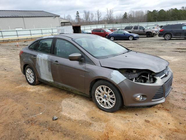 1FAHP3F20CL147050 - 2012 FORD FOCUS SE GRAY photo 4