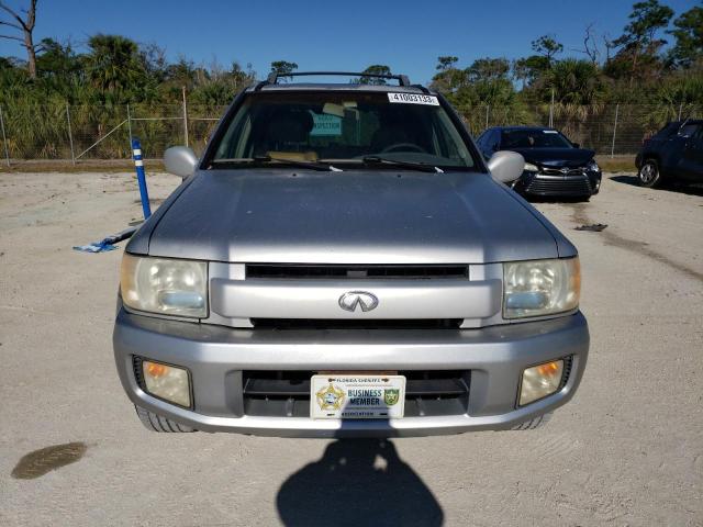 JNRDR09Y13W303550 - 2003 INFINITI QX4 SILVER photo 5