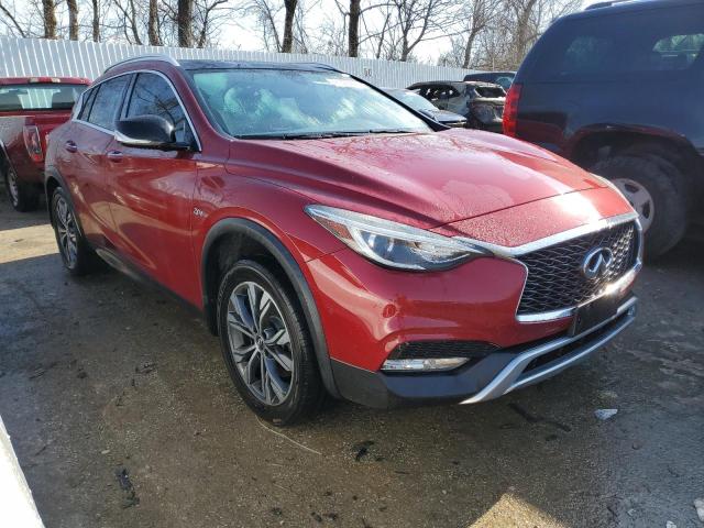 SJKCH5CRXHA022779 - 2017 INFINITI QX30 BASE RED photo 4