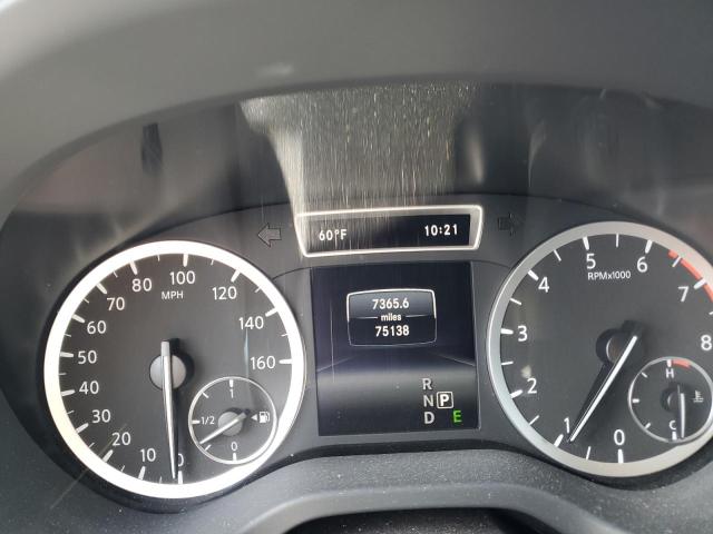 SJKCH5CRXHA022779 - 2017 INFINITI QX30 BASE 红色 照片 9