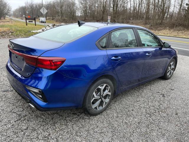 3KPF24AD9ME344260 - 2021 KIA FORTE FE BLUE photo 4