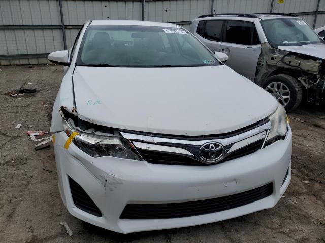 4T4BF1FK8CR202914 - 2012 TOYOTA CAMRY BASE WHITE photo 5