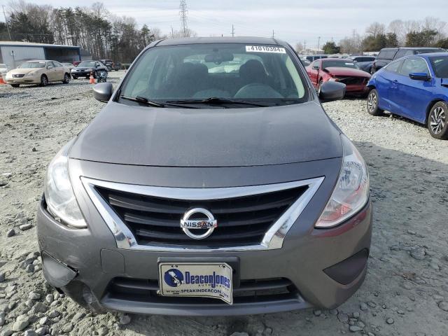 3N1CN7AP1GL849525 - 2016 NISSAN VERSA S GRAY photo 5