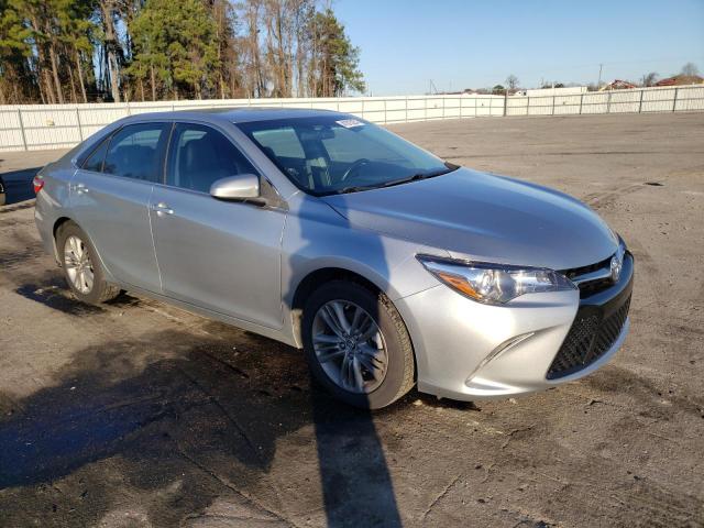 4T1BF1FK2FU114892 - 2015 TOYOTA CAMRY LE SILVER photo 4