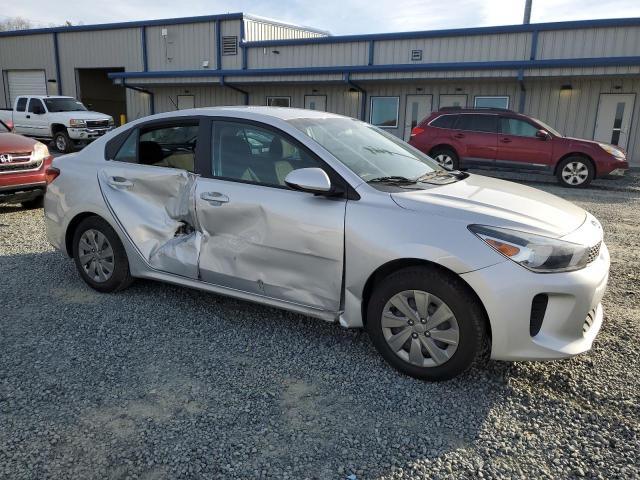 3KPA24AD5LE327285 - 2020 KIA RIO LX SILVER photo 4