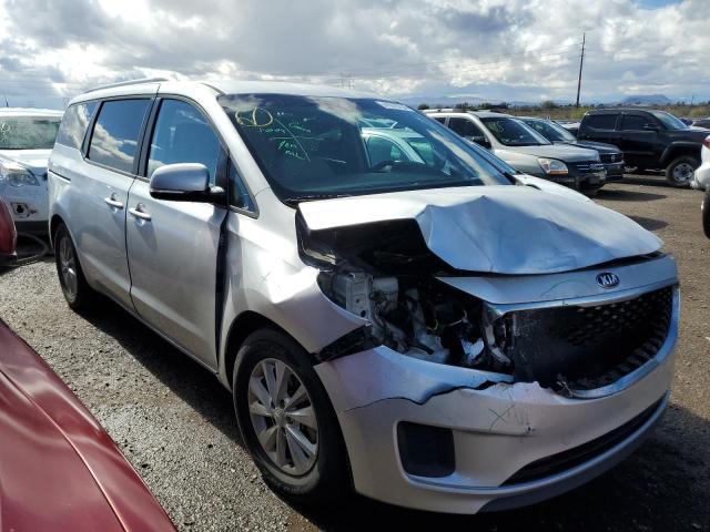 KNDMB5C17G6124884 - 2016 KIA SEDONA LX SILVER photo 4