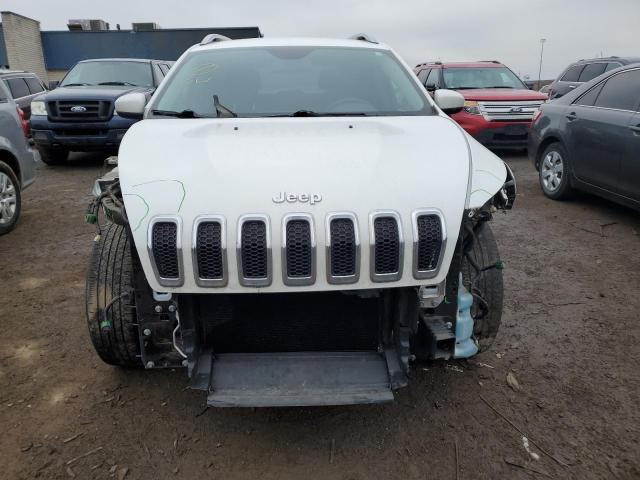 1C4PJMCB8GW305978 - 2016 JEEP CHEROKEE LATITUDE WHITE photo 5