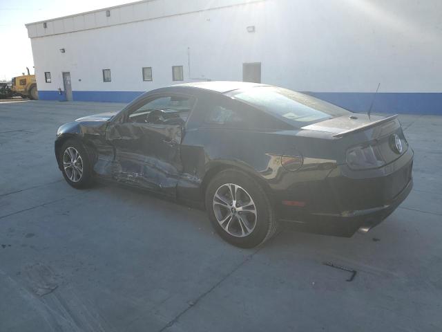 1ZVBP8AM1E5311674 - 2014 FORD MUSTANG BLACK photo 2