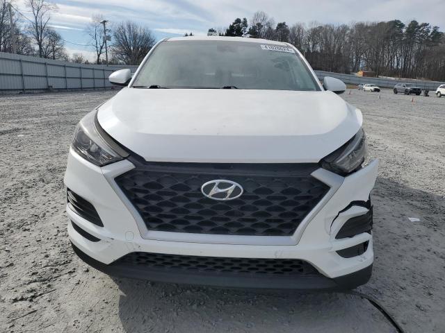 KM8J23A4XKU887759 - 2019 HYUNDAI TUCSON SE WHITE photo 5